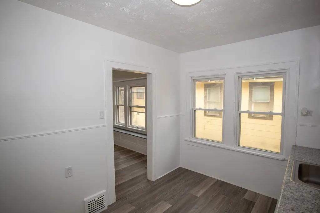 13706 Coit Rd Lowr #1 - Photo 6 of 12