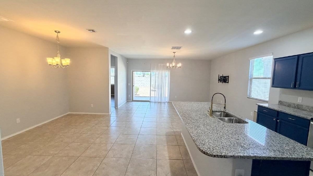 37844 W Amalfi Ave - Photo 2 of 18