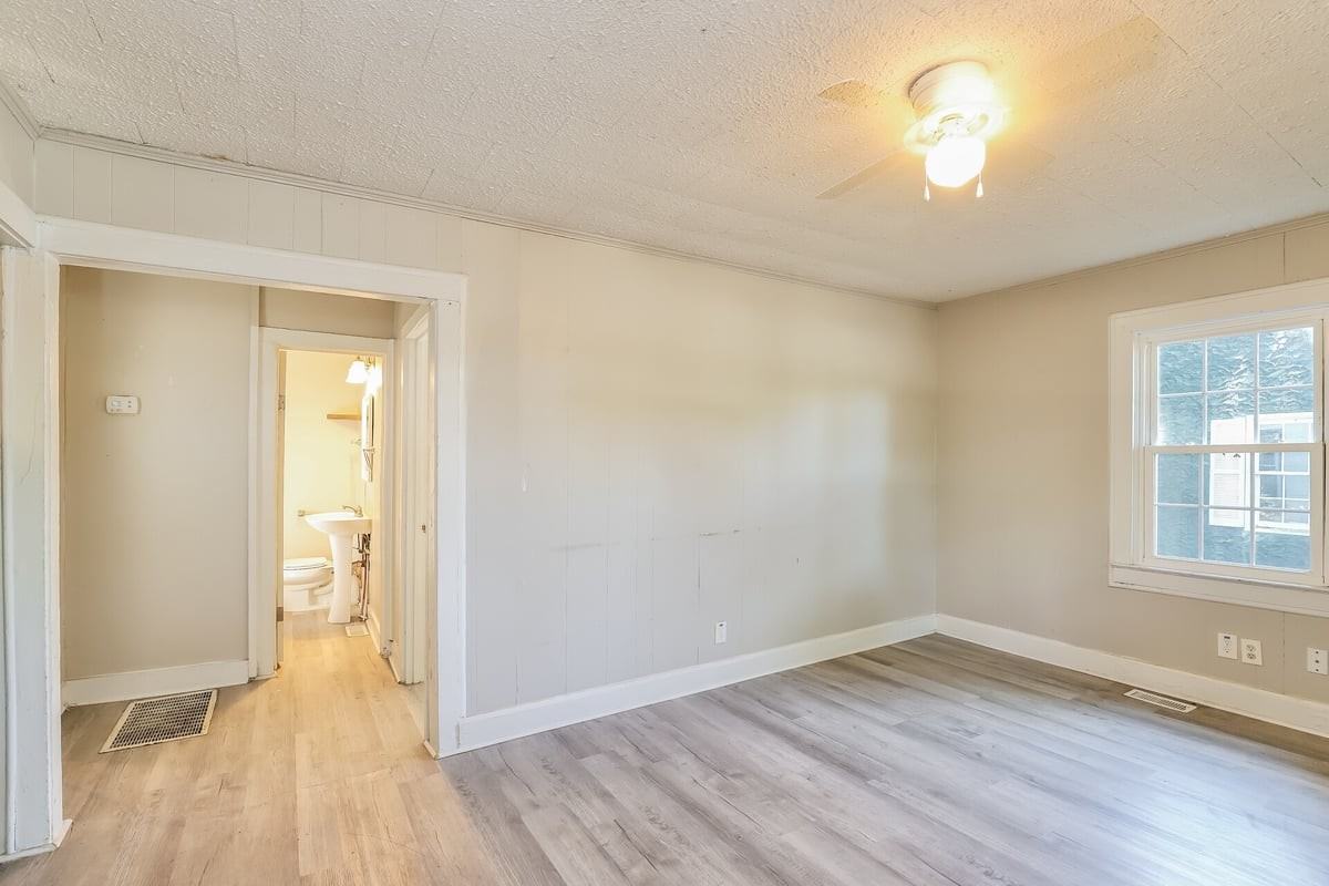 505 Henry Pl - Photo 7 of 16