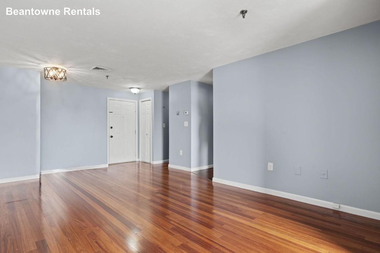 Willard St #602 - Photo 3 of 23