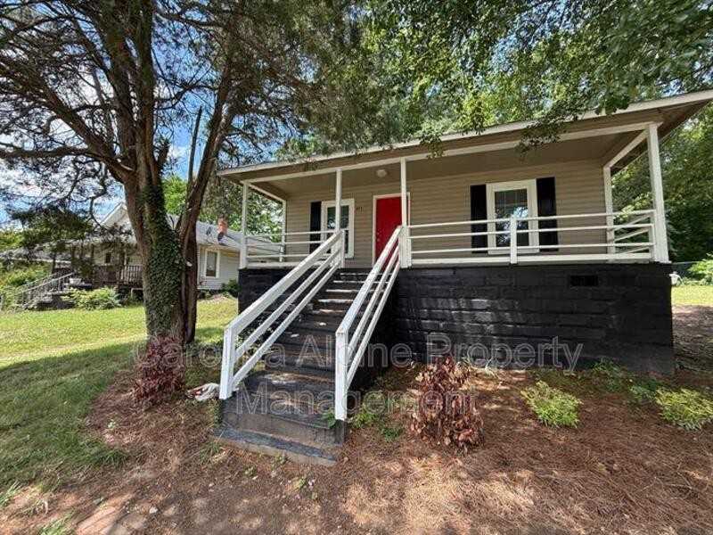 421 Carolina Ave - Photo 2 of 20