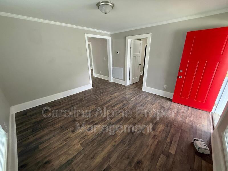421 Carolina Ave - Photo 6 of 20