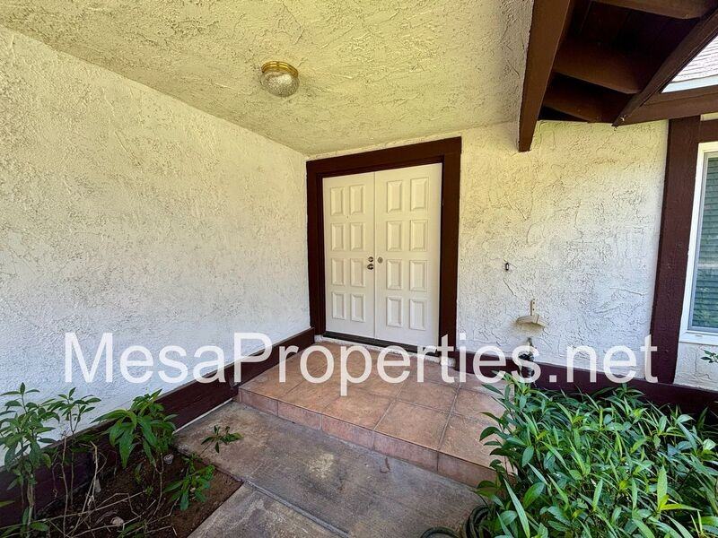12392 Whistler St - Photo 5 of 40