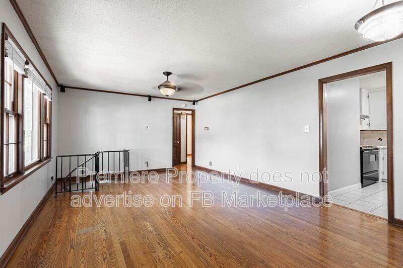 3029 W 74th St - Photo 3 of 18