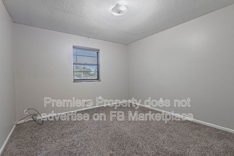 2527 Nw 6th St - Photo 6 of 15