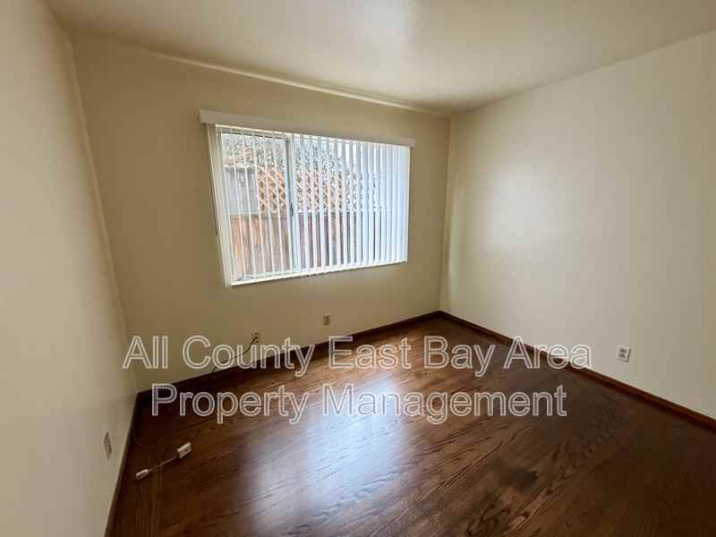 1935 Haste St #2 - Photo 3 of 8