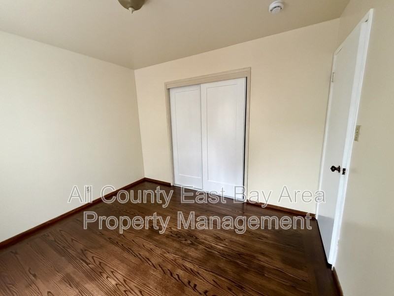 1935 Haste St #2 - Photo 5 of 8