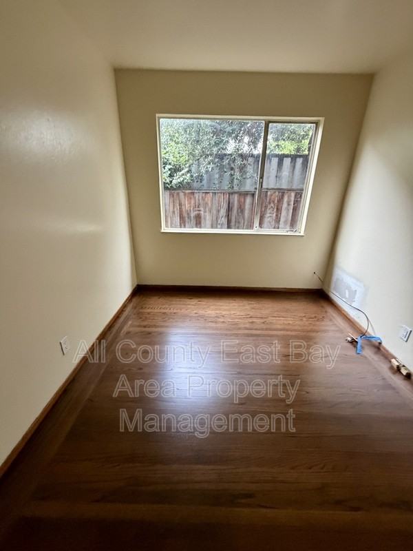 1935 Haste St #2 - Photo 7 of 8