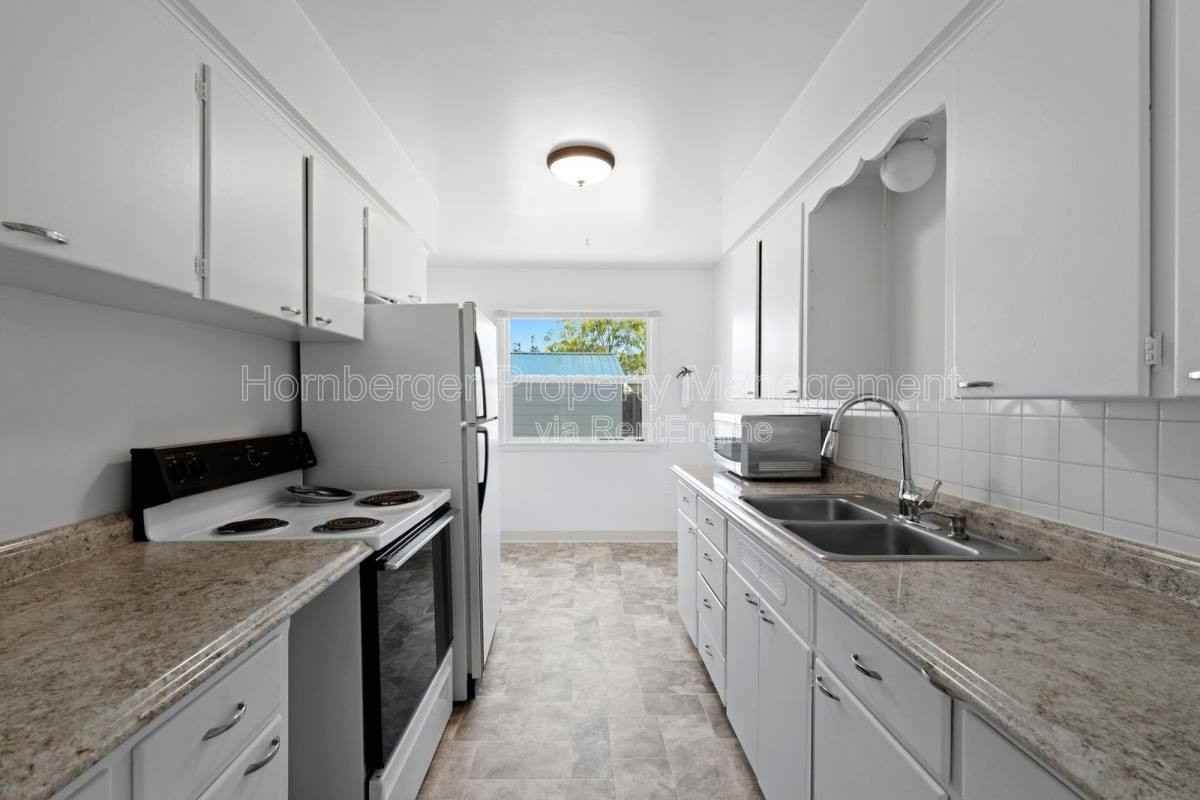 5628 N Assembly St - Photo 3 of 10