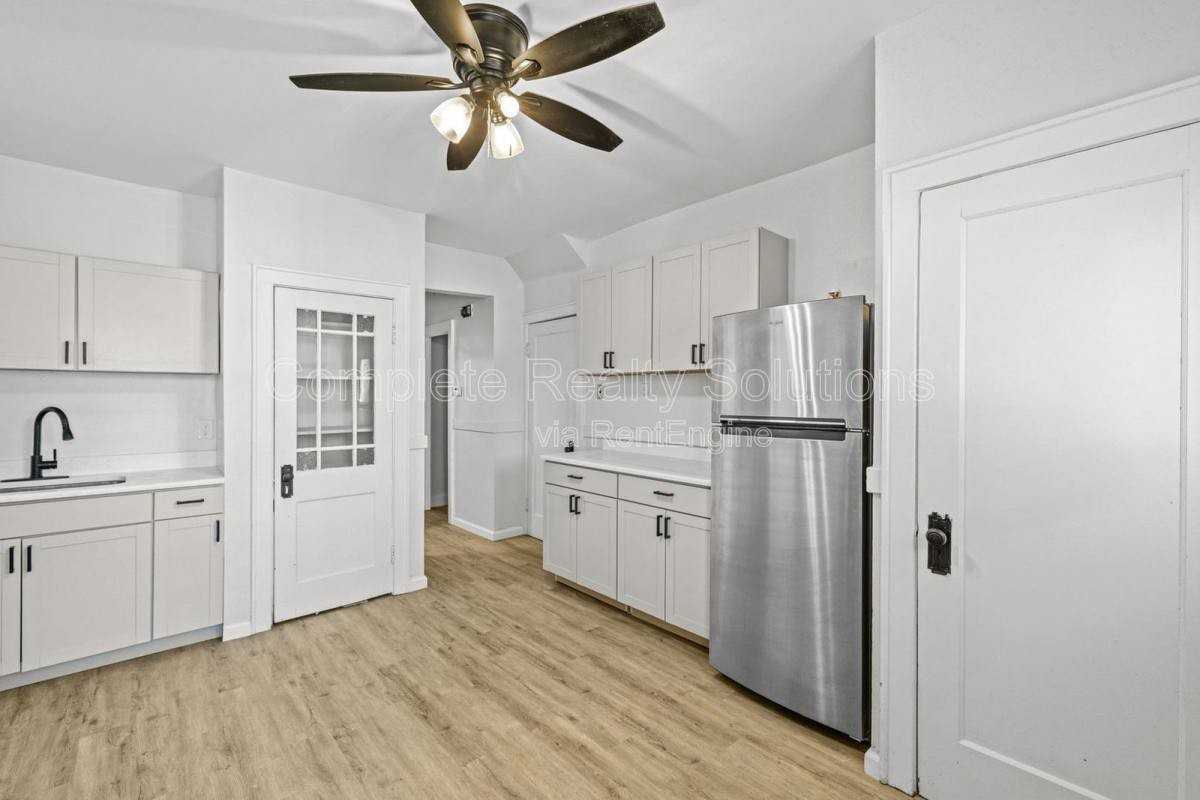 4765 Goethe Ave #4763-1F - Photo 3 of 10