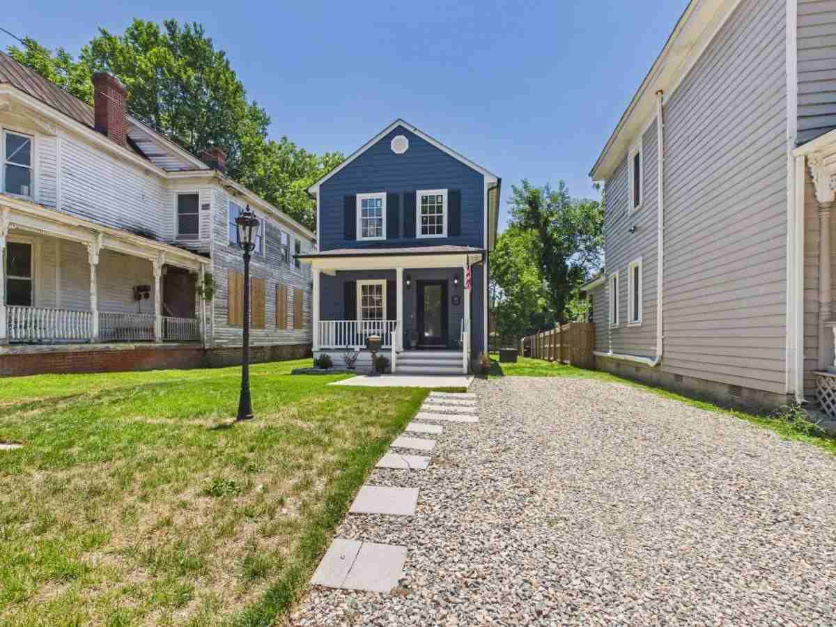 636 High St - Photo 2 of 10