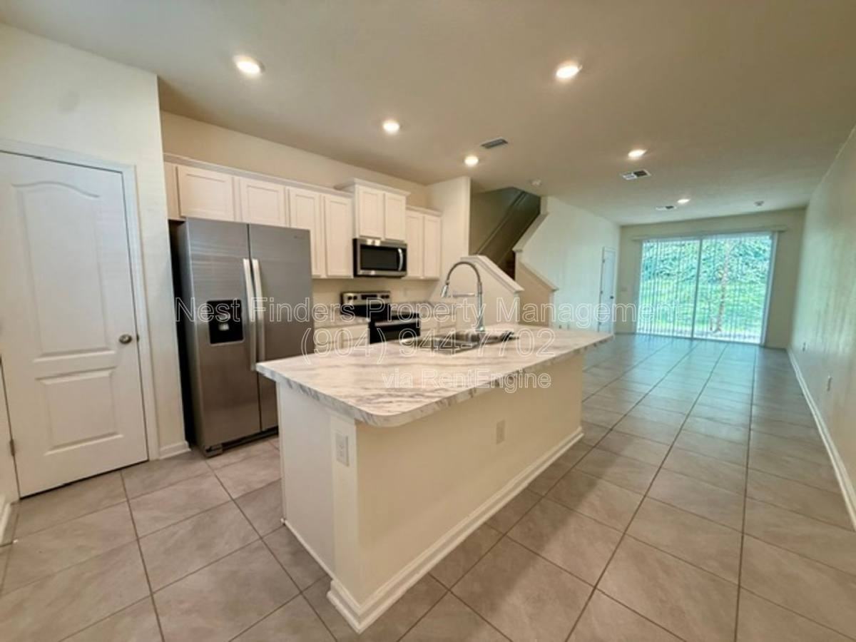 873 Gate Run Rd - Photo 2 of 10