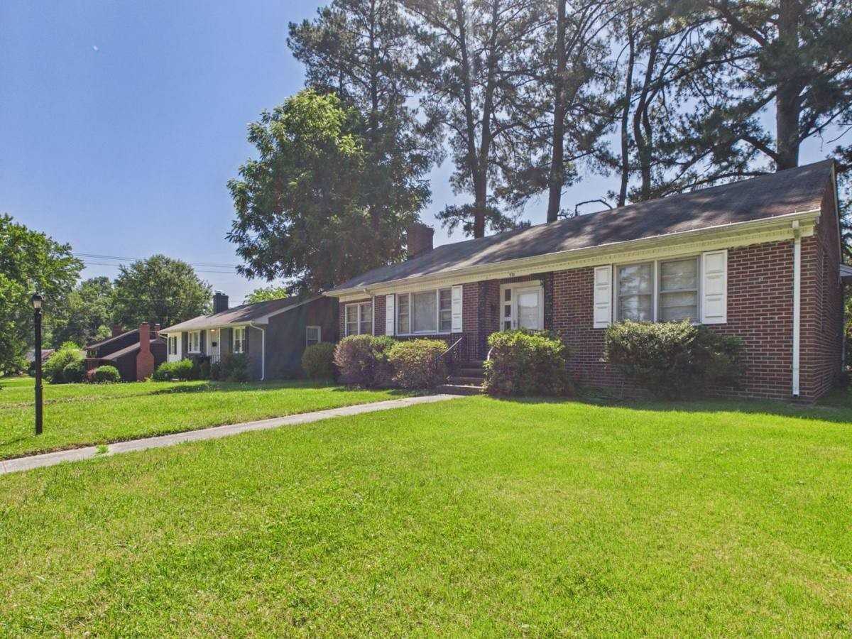 910 Northampton Rd - Photo 3 of 10