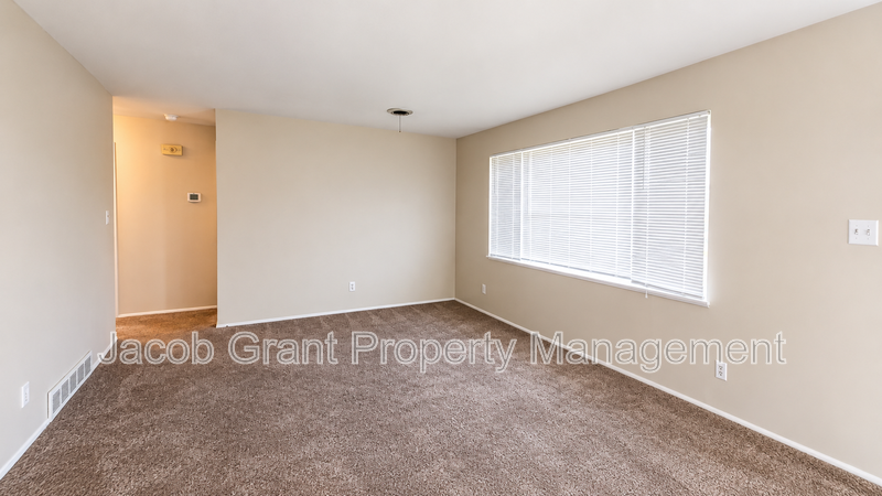 298 W 17th St #288 - Photo 4 of 17