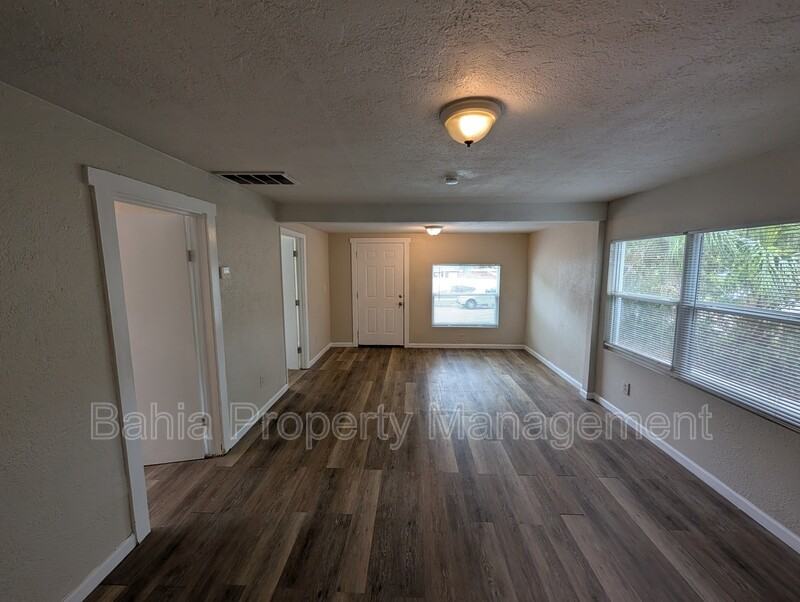 1013 20th Ave S - Photo 6 of 19