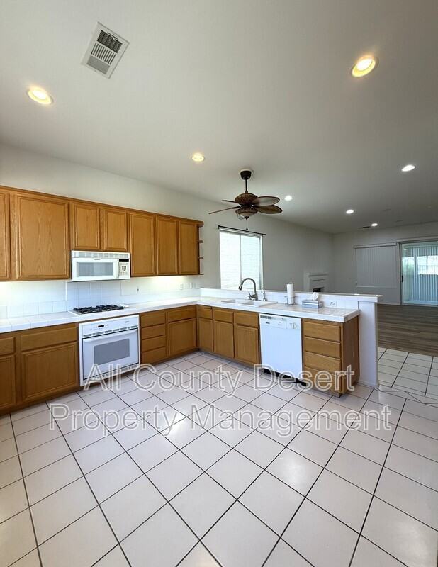 74594 Moss Rose Dr - Photo 4 of 27