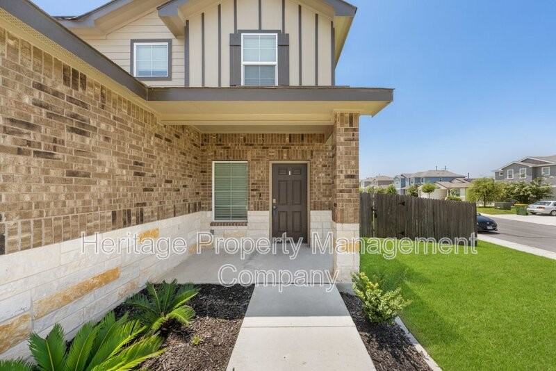 1327 Brown Pelican Way - Photo 3 of 33