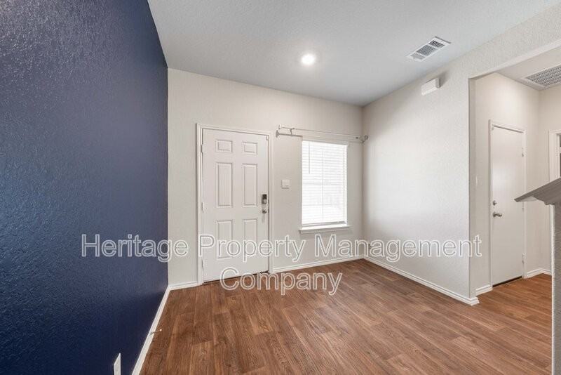 1327 Brown Pelican Way - Photo 5 of 33