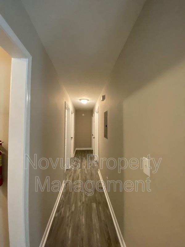 191 Harvell Dr #J1 - Photo 7 of 17