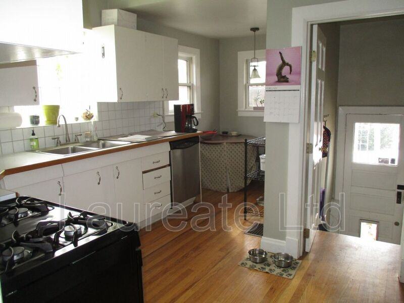 953 Garfield St - Photo 7 of 8