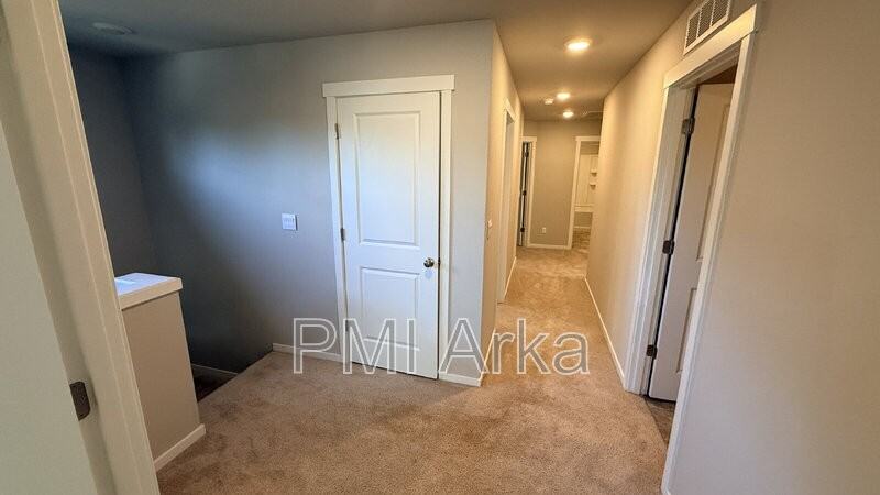 10823 32nd St Ne - Photo 7 of 24