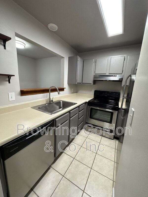 1308 Caldwell Ave - Photo 7 of 12
