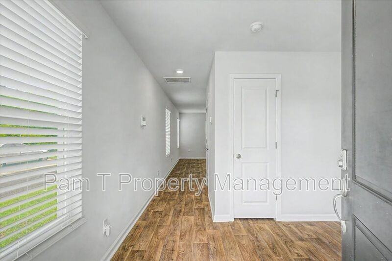 140 Birch Cir - Photo 4 of 37