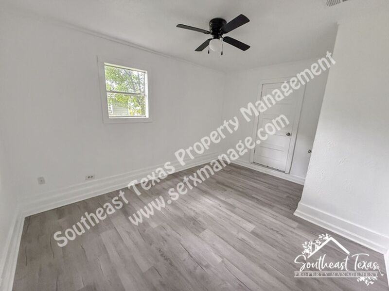 2325 Butler Dr - Photo 5 of 10
