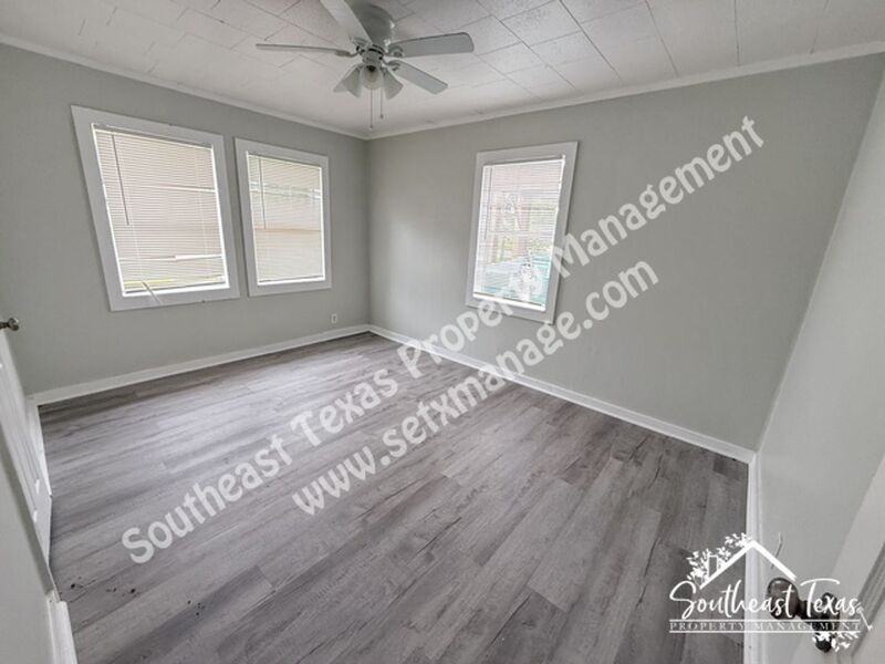 2325 Butler Dr - Photo 6 of 10
