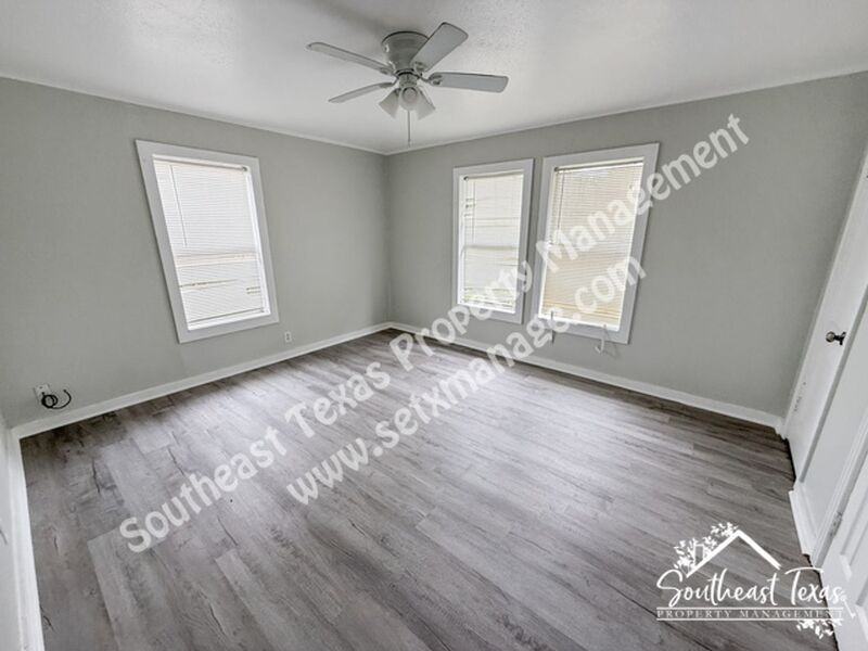 2325 Butler Dr - Photo 7 of 10