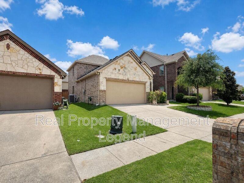 9929 Pronghorn Rd - Photo 2 of 29