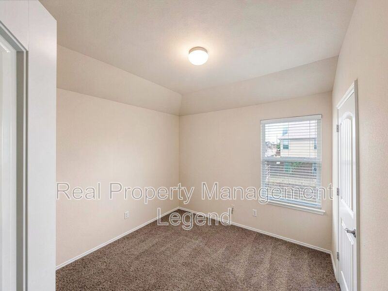 9929 Pronghorn Rd - Photo 7 of 29