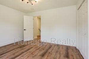 featured image of 2574 Kenilworth Ln