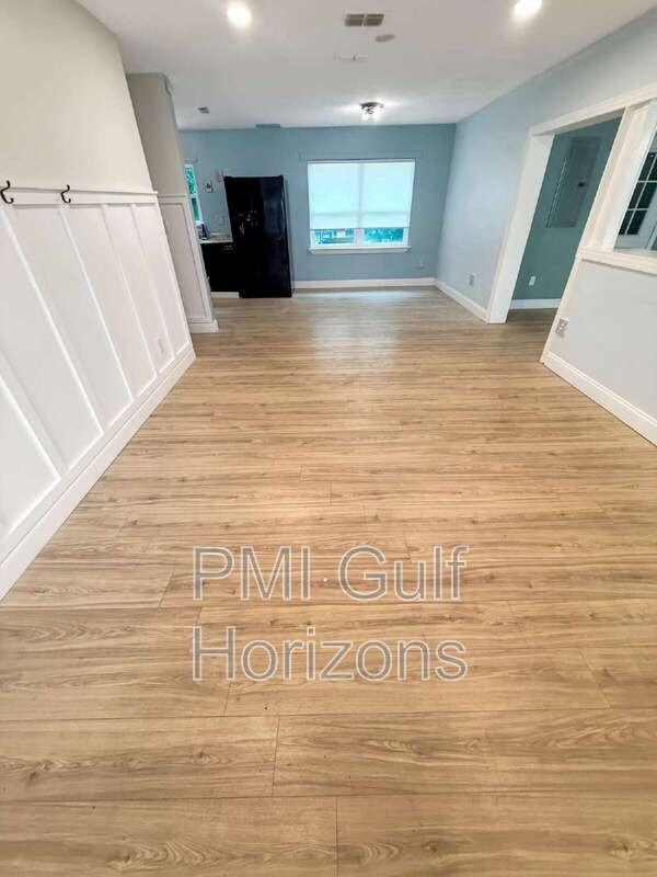 6606 Hampton Rd - Photo 7 of 15