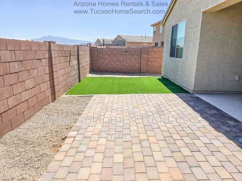 11295 S Weismann Dr - Photo 3 of 13