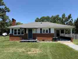 featured image of 2239 Buckingham Rd