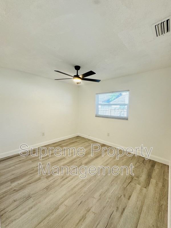 3154 Pine Tree Ave #2 - Photo 6 of 7