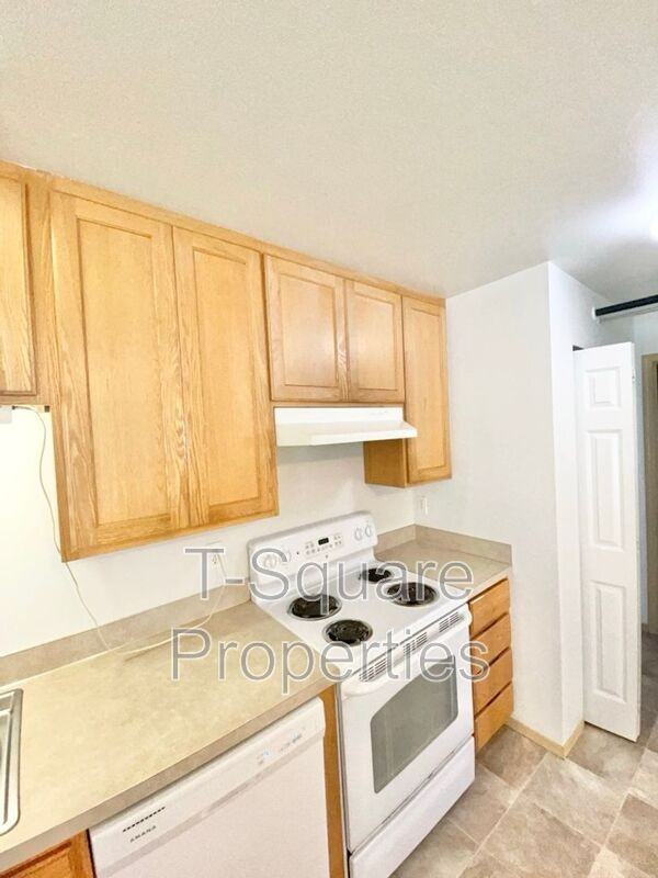 717 Cedar Ave #103 - Photo 2 of 15