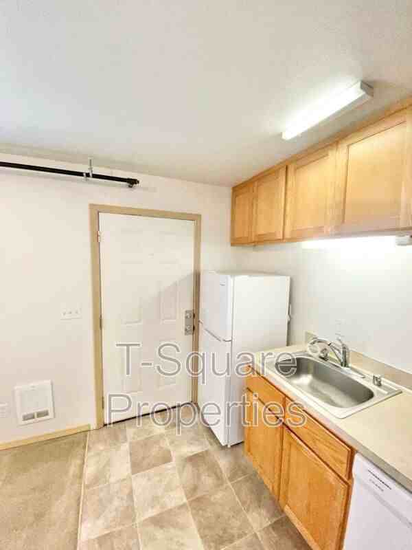 717 Cedar Ave #103 - Photo 3 of 15