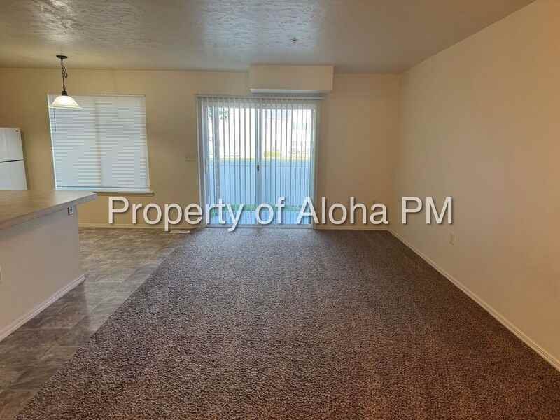 1071 W Pine Ave #1 - Photo 3 of 17