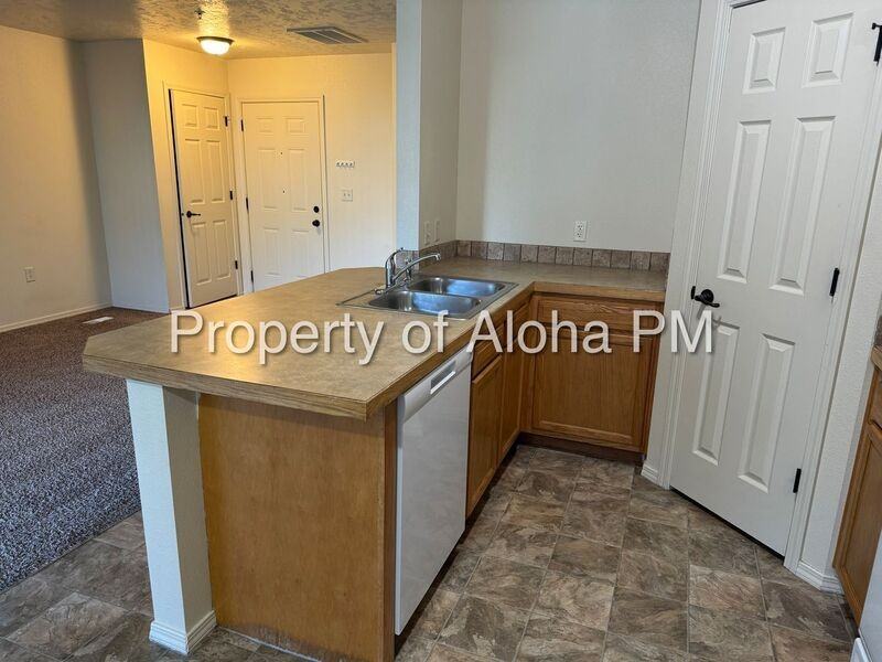 1071 W Pine Ave #1 - Photo 6 of 17