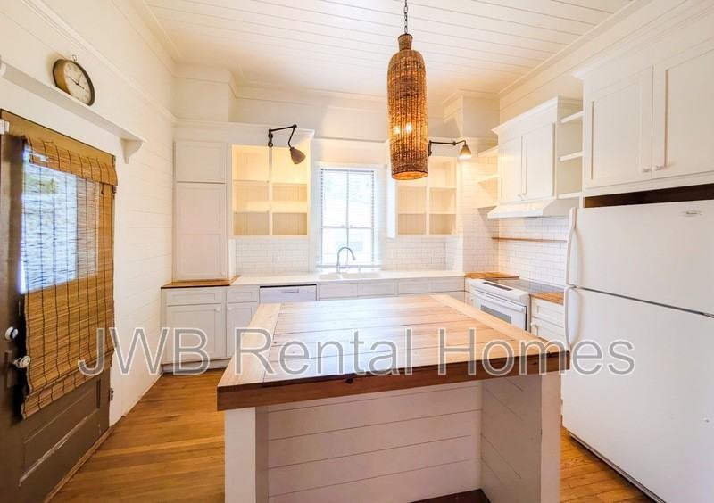 1619 Challen Ave - Photo 2 of 16