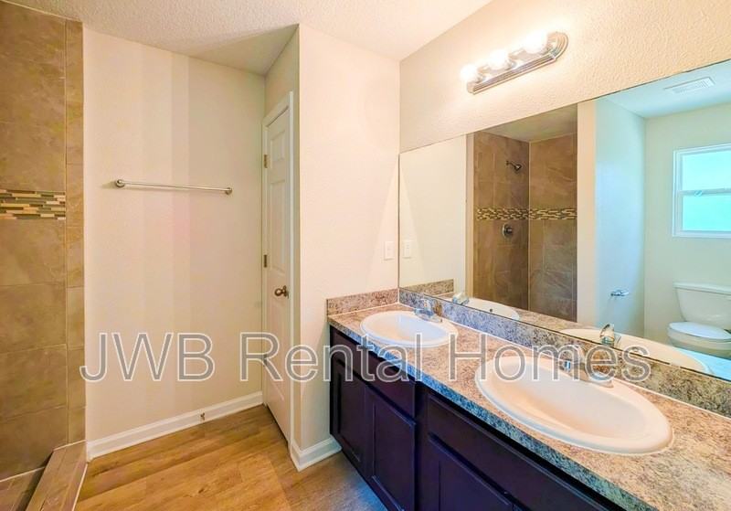 156 Odell St - Photo 7 of 17