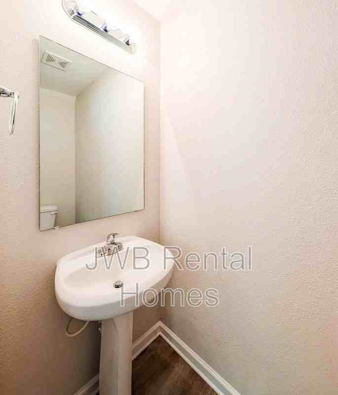 8818 Cocoa Ave - Photo 7 of 16