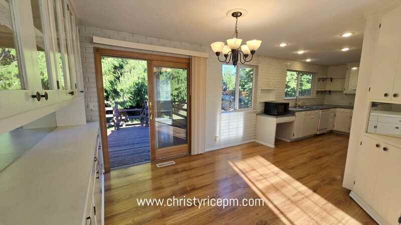 13212 108th Ave Ne - Photo 5 of 17
