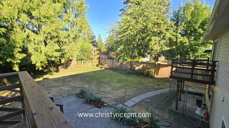13212 108th Ave Ne - Photo 7 of 17