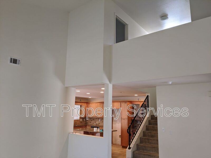 2537 Brunswick Dr - Photo 5 of 14