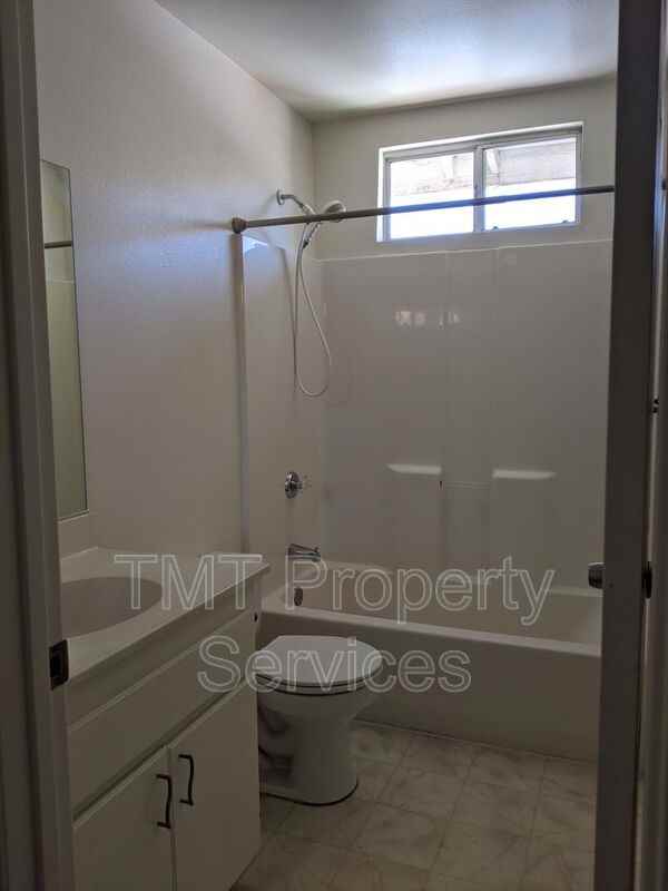 2537 Brunswick Dr - Photo 7 of 14