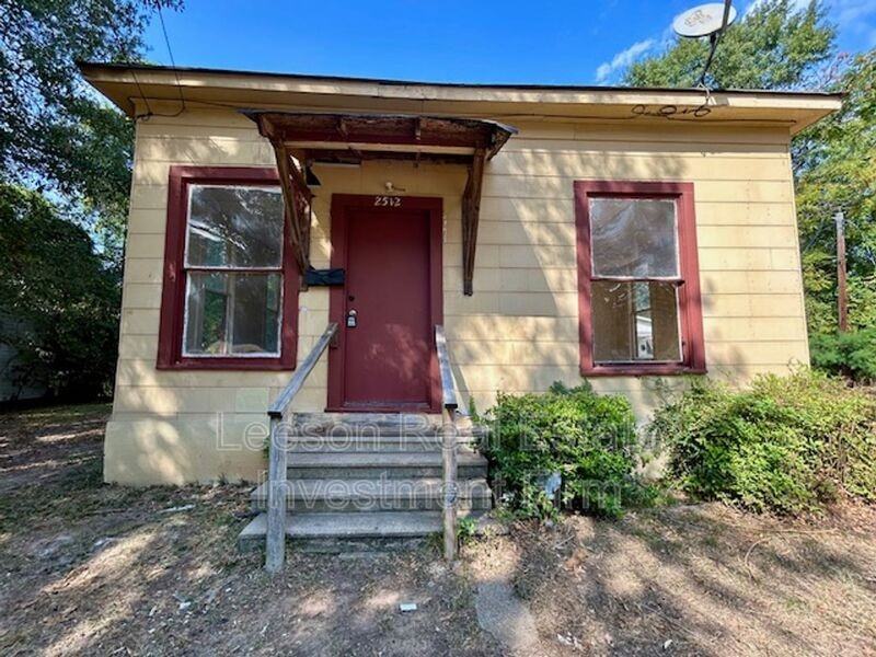 2512 Merwin St - Photo 2 of 8