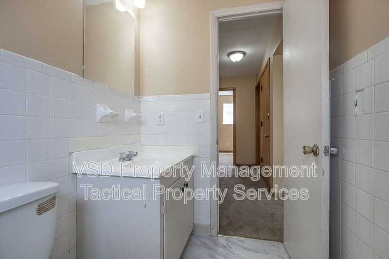 19758 Maple Heights Blvd #UP - Photo 4 of 21